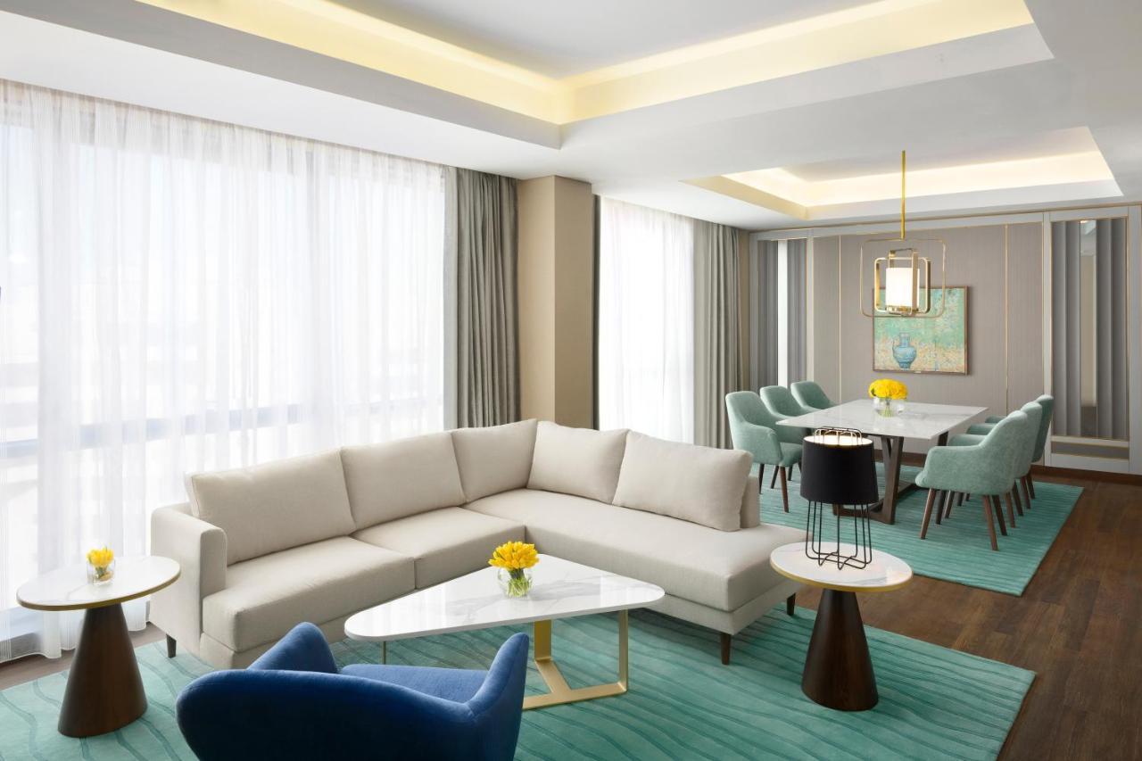 Grand Hyatt Al Khobar Hotel And Residences Luaran gambar A suite at the hotel